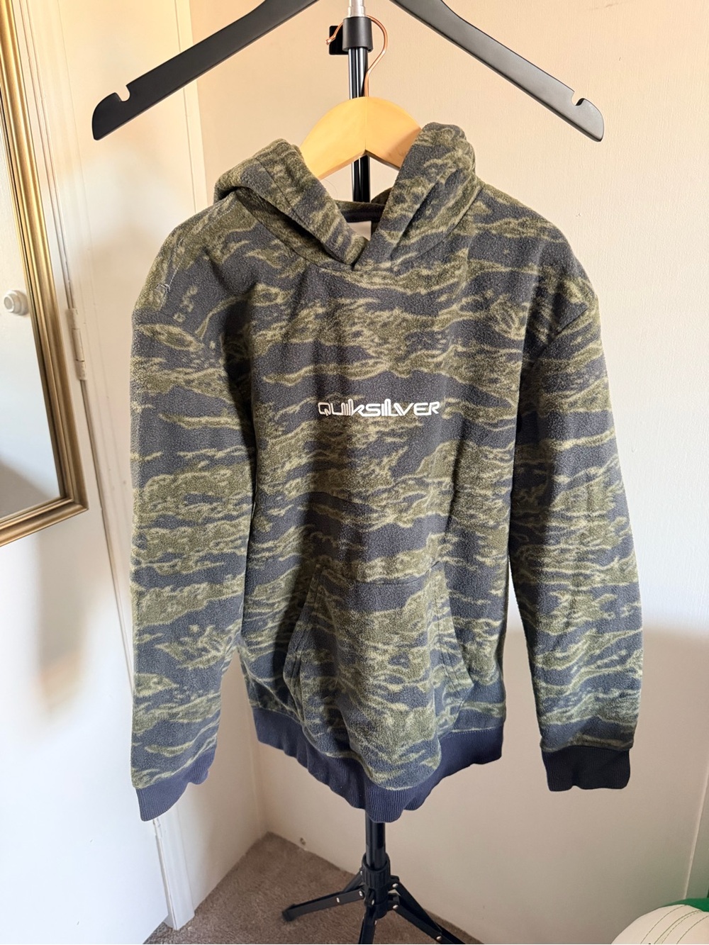 Quiksilver Kids Camo Fleece Hoodie – Size Small (10)